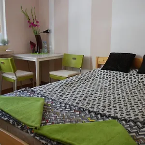  Kwatera prywatna Lama Rooms